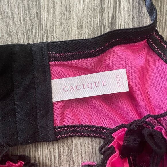 Cacique Hot Pink Satin Ruffle Frill Underwire Bra 42DD - Picture 3 of 7